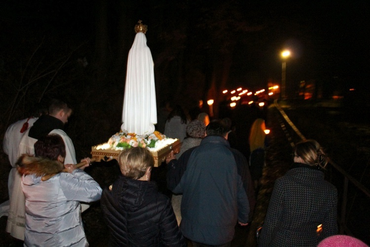 Głuszyca. Procesja ulicami miasta