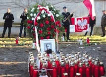 W miejscu pochówku zamordowanych odbył się symboliczny pogrzeb.