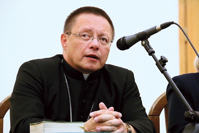 Bp Grzegorz Ryś był gościem na sympozjum „Miłosierdzie Boże w nauczaniu Jana Pawła II”.
