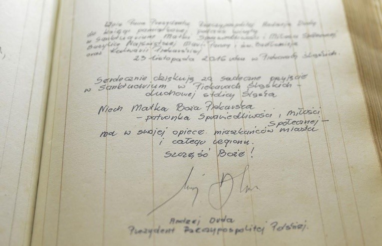 Prezydent Andrzej Duda w piekarskiej bazylice