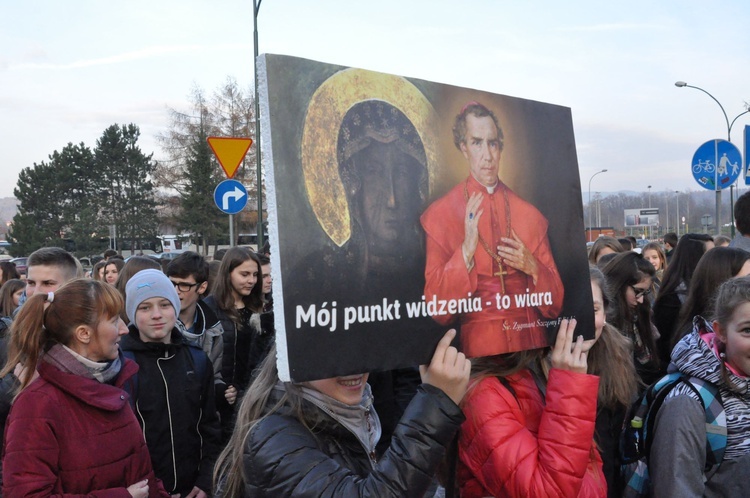 Synaj w Nowym Sączu - procesja