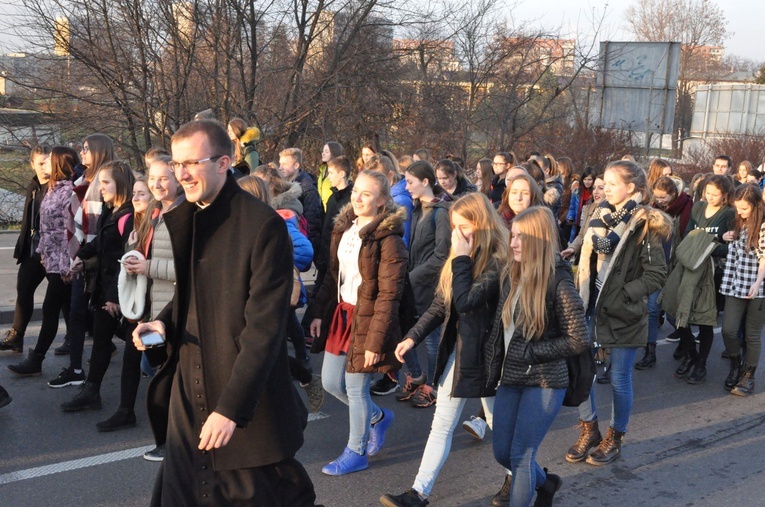 Synaj w Nowym Sączu - procesja