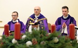 Liturgii przewodniczył ks. Dominik Ostrowski, wicerektor WSD.