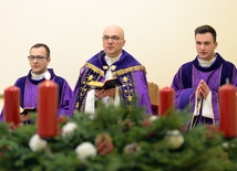 Liturgii przewodniczył ks. Dominik Ostrowski, wicerektor WSD.