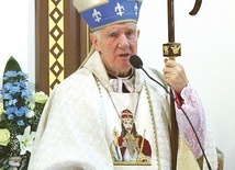 	Bp Ignacy Dec reprezentował w Krakowie-Łagiewnikach diecezję świdnicką, wypowiadając Akt Przyjęcia Jezusa Chrystusa za Króla i Pana.