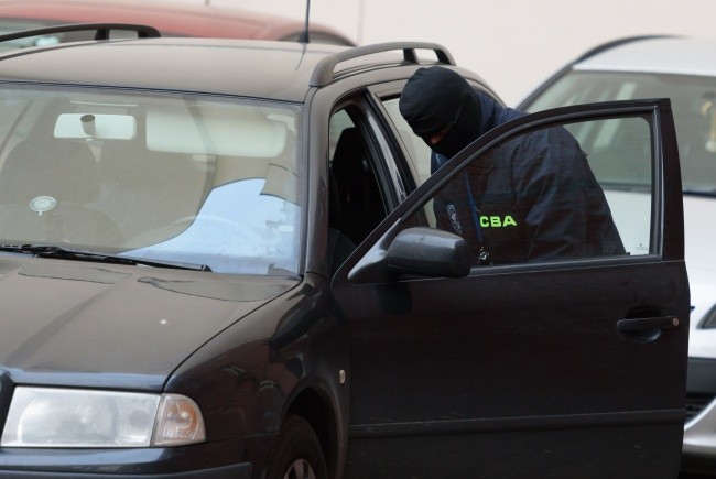 Zarzuty korupcyjne dla b. senatora PO. Grozi mu do 8 lat więzienia