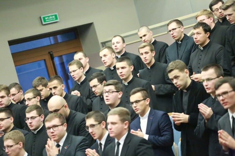 Ecclesia semper renovanda