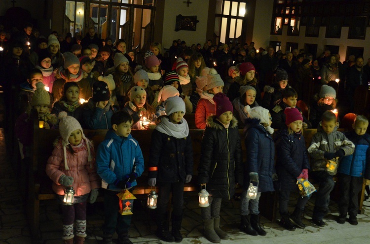 Roraty w parafii św. Urszuli Ledóchowskiej w Lublinie