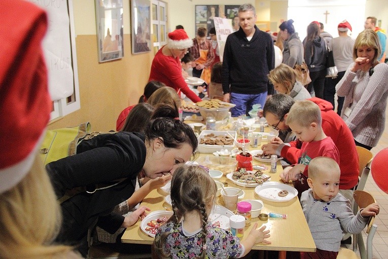 Uczniowie pomogli ciężko chorym dzieciom