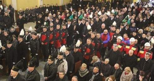 Pogrzeb jednej z ofiar wstrząsu w ZG Rudna