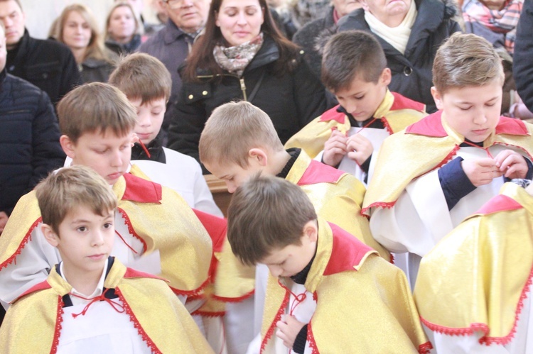 Nowi ministranci w Zbylitowskiej Górze