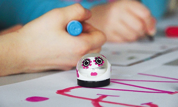Ozobot, czyli mały i sprytny robot do nauki programowania.