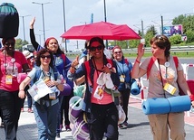 Pielgrzymi, którzy na tydzień opanowali Kraków, dostarczyli jego mieszkańcom niezapomnianych przeżyć. Przypomnijmy je sobie, oglądając nakręcone wtedy filmy.