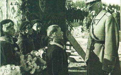 Powitanie gen. Sosnkowskiego w Antoniowie w 1938 r.