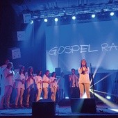 Chór Gospel Rain tworzy dziś około pięćdziesięciu muzyków.