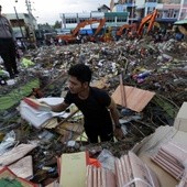 Ponad sto osób zabitych w trzęsieniu ziemi na Sumatrze