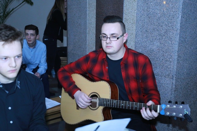 Czuwanie młodych w Jodłowej