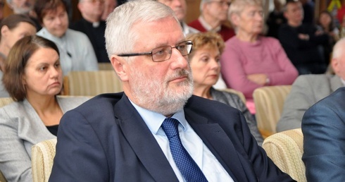 Neutralne, czyli bez Boga?