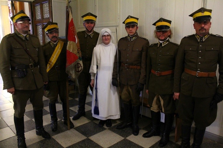 Ułani u Niepokalanek