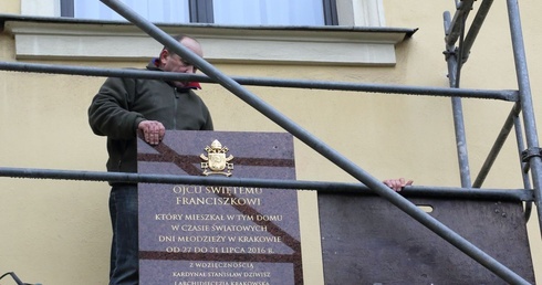 Upamiętnili wizytę papieża Franciszka