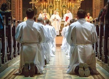 – To zadanie na miarę możliwości i miłości – mówił bp Kopiec do nowych szafarzy.