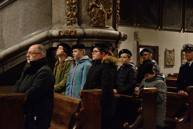 Światełko z Betlejem dotarło do katedry