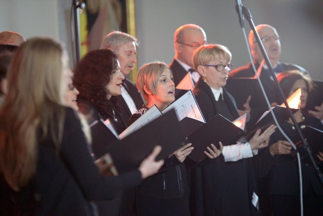 Koncert chóru "Gaudete" w Pionkach