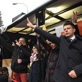 Protest opozycji przed Pałacem Prezydenckim przeniósł się przed Sejm