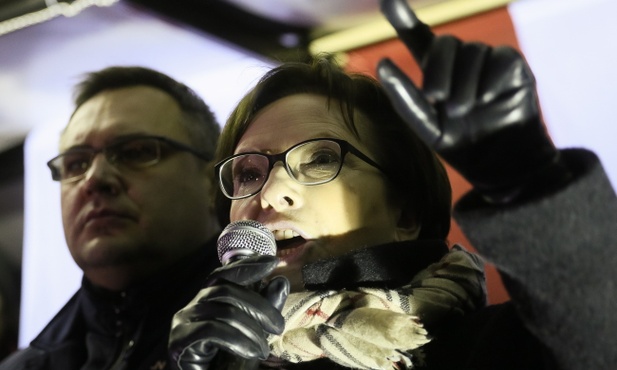 Dramatyczne doniesienia zagranicznych mediów z Warszawy