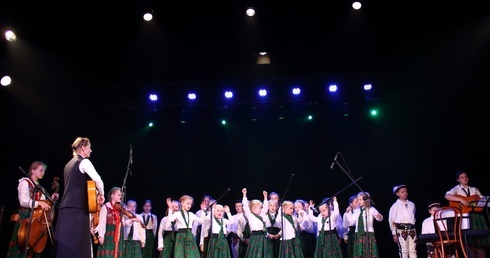 Kolędy już brzmią na scenach