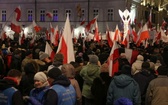 Na Krakowskim Przedmieściu zebrali się zwolennicy rządu.