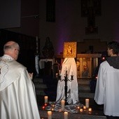 W IV niedzielę Adwentu na Zadębiu zabrzmiały hymny ku czci Bogurodzicy