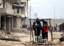 Aleppo: wyjechało 5 autokarów