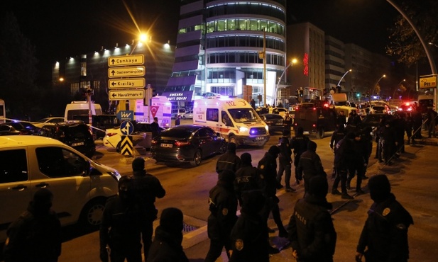 Ambasador Rosji zastrzelony w Turcji. Kim jest zamachowiec?
