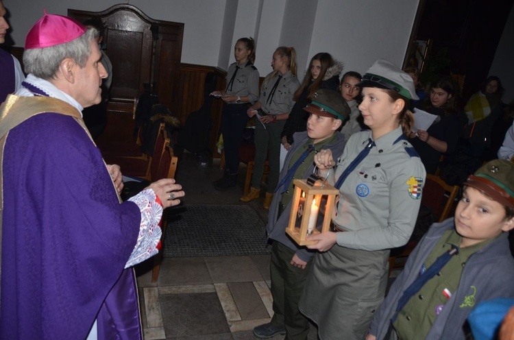 Przekazanie Betlejemskiego Światełka Pokoju 