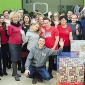 Wolontariusze Szlachetnej Paczki w Andrychowie podczas tegorocznego finału.