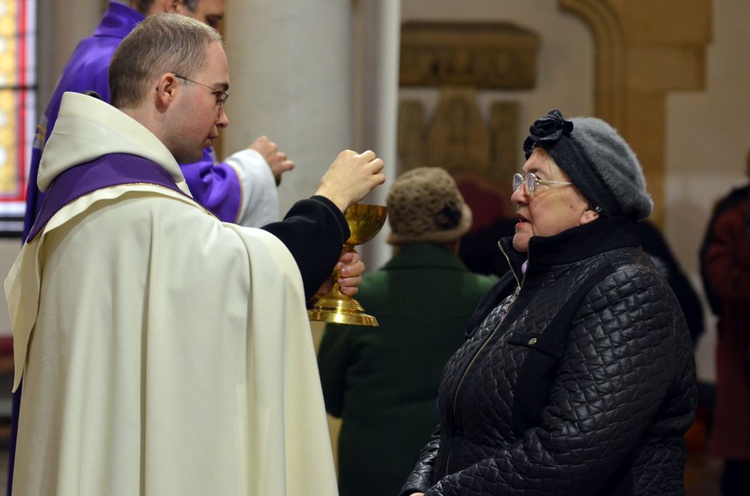 Odnowienie kultu figurki Dzieciątka Praskiego