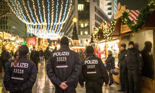 Aresztowano podejrzanych o przygotowywanie zamachu na centrum handlowe