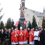 Pomnik ks. Popiełuszki w Mielcu