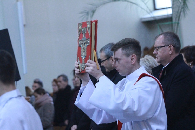 Pomnik ks. Popiełuszki w Mielcu