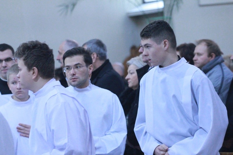 Pomnik ks. Popiełuszki w Mielcu