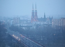 ▲	Normy zanieczyszczenia powietrza przekraczane są przez ponad 3 miesiące w roku.