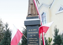 ▲	Po poświęceniu pomnika.