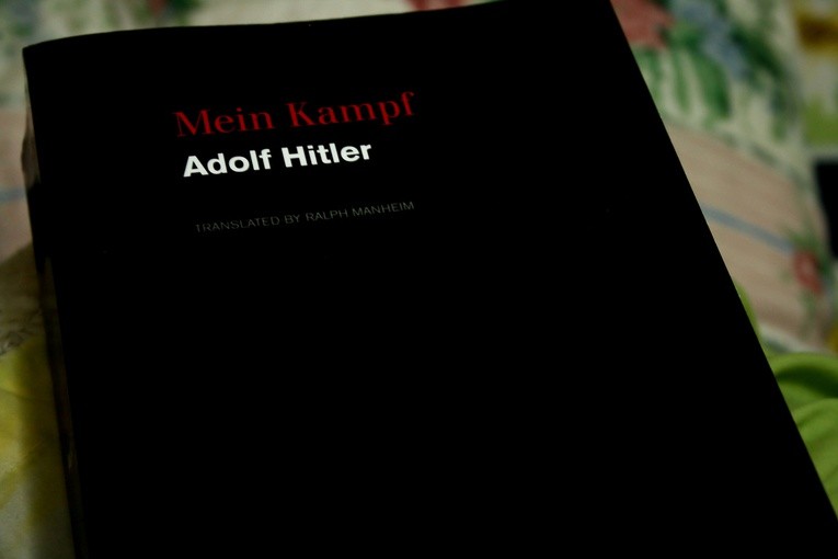 Wydanie krytyczne "Mein Kampf" jest bestsellerem