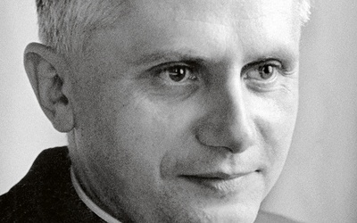 Ks. Joseph Ratzinger  w chwili rozpoczęcia soboru miał 35 lat.