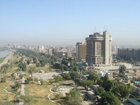Eksplozja dwóch samochodów pułapek w Bagdadzie