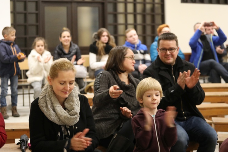 Teatralna "Opowieść wigilijna" w Andrychowie