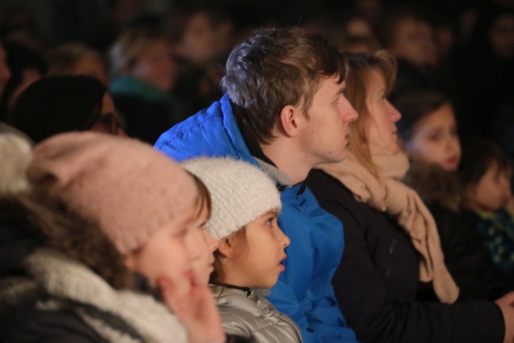 Teatralna "Opowieść wigilijna" w Andrychowie