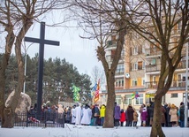 Orszak w Nowej Debie 