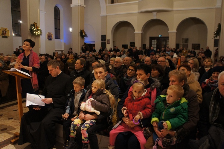 Koncert kolęd w kościele garnizonowym w Skierniewicach